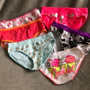 Girls lot of 6 underwear 4 justice and 2 misc